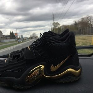 Meet your Posher, Sidney